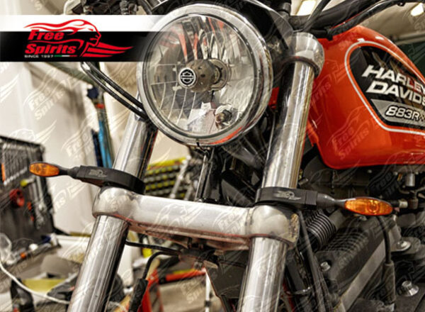 Front indicator light bracket for Harley Davidson Sportster