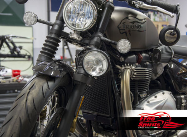 Side light bracket kit for Triumph Bobber