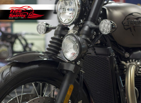 Side light bracket kit for Triumph Bobber