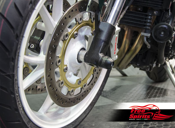 Axle Protector / Sliders front for Triumph Speed Triple 05-10