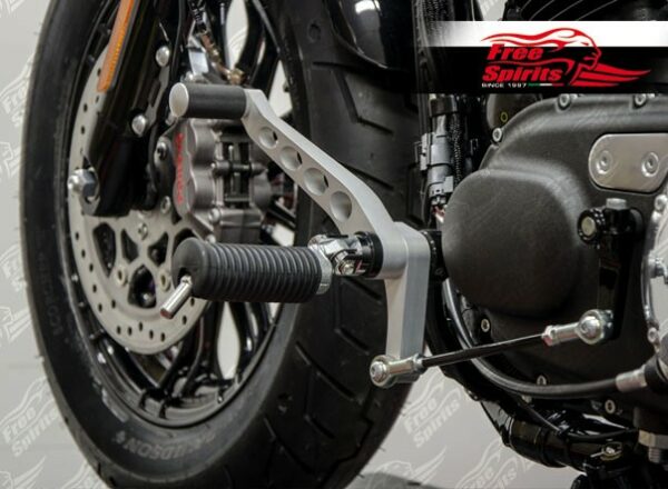 Brake pedal and gear pedal forward for Harley Davidson Sportster