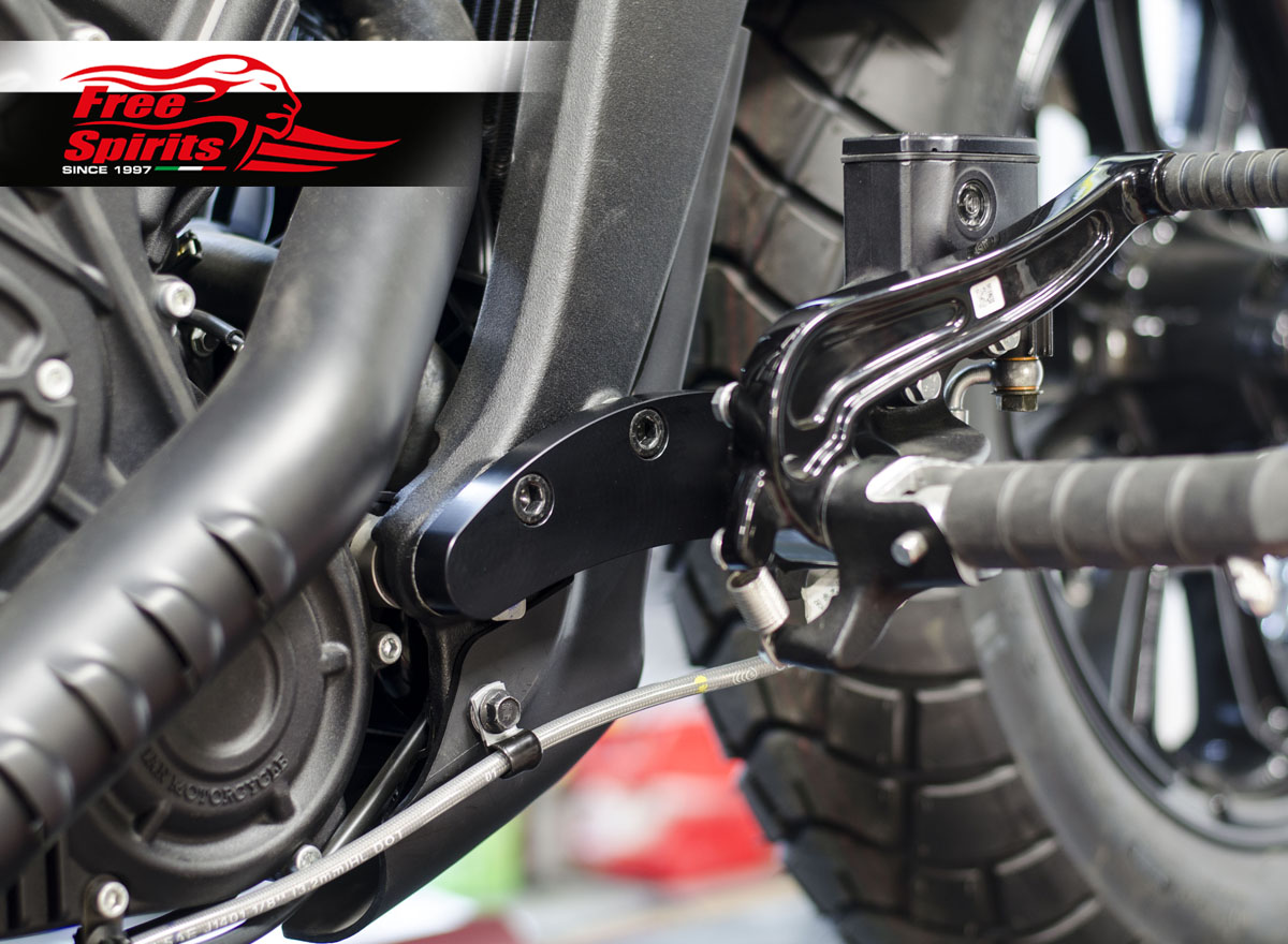 Extended forward controls adaptors plates (100mm) for Indian Scout