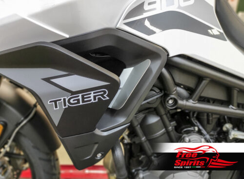 Air deflectors for Triumph Tiger 900