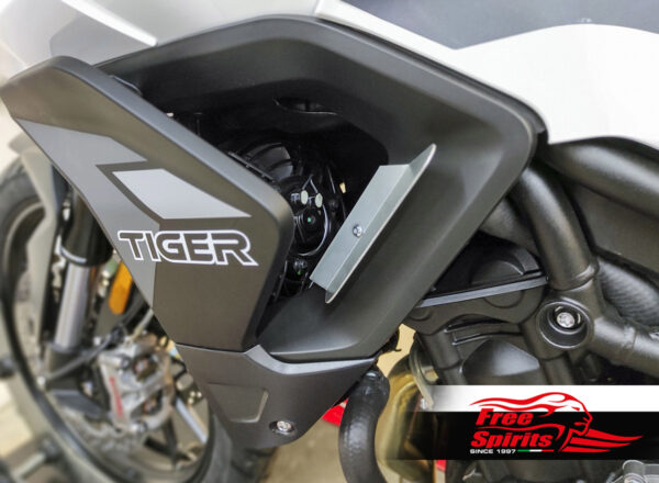 Air deflectors for Triumph Tiger 900