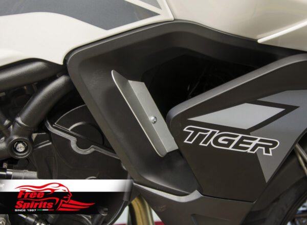 Air deflectors for Triumph Tiger 900