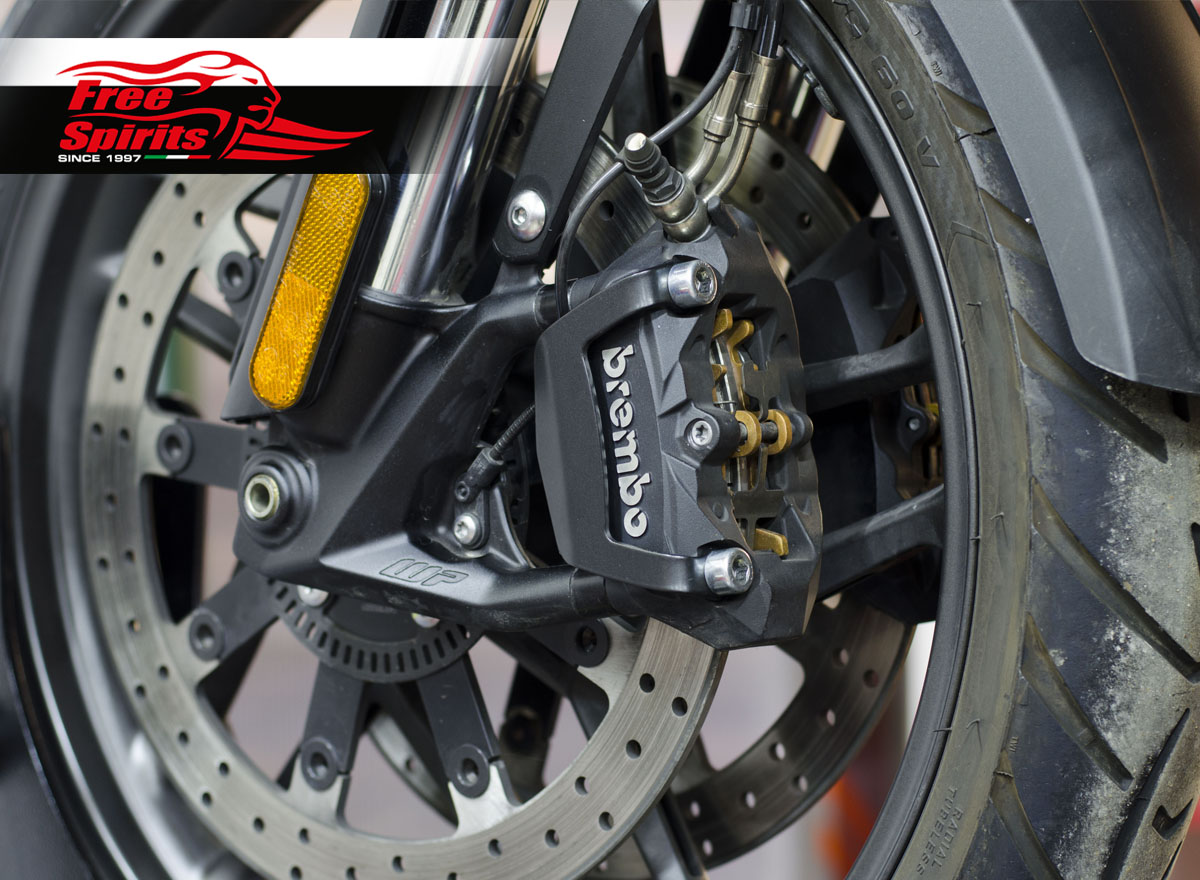 Cubre pinzas de freno Brembo radiales 100 mmCod. 308504Accesorios