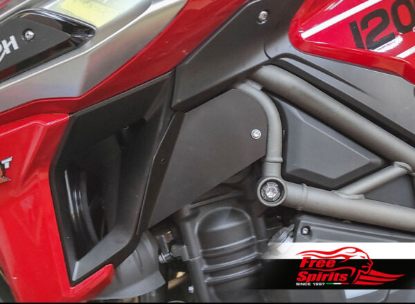 Air deflectors for Triumph Tiger 1200