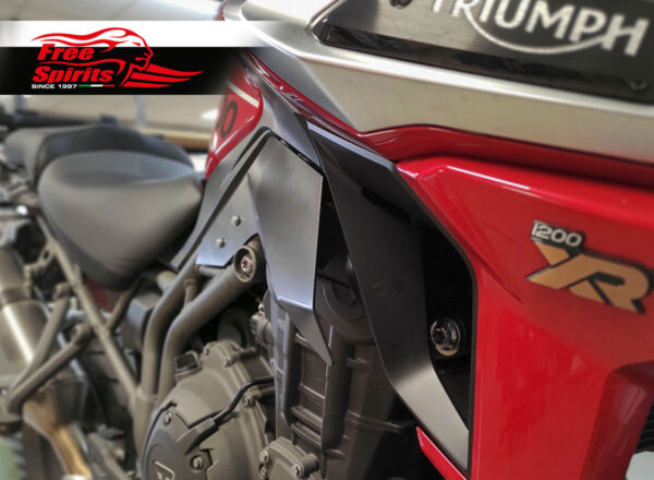 Air deflectors for Triumph Tiger 1200