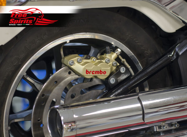 Brembo caliper 4 pot rear bracket for Harley Davidson Softail 2018 up - KIT