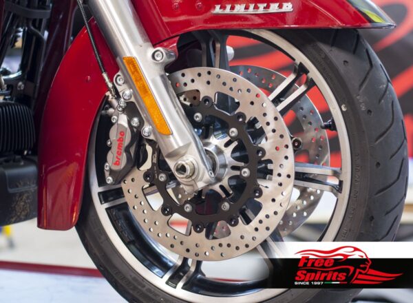 Harley Davidson Touring 2012 up - Bolt-in kit with 4p. calipers & rotors 320 mm - KIT