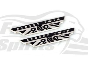 800601_free_spirits_triumph_street_twin_crankcase_badge