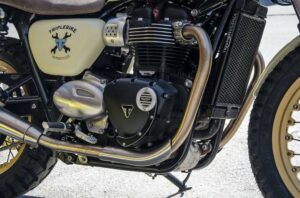 Triumph Street Twin Free Spirits Triple Bike