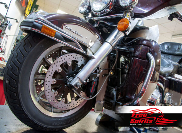 Harley Davidson Touring 84-99 - Kit Brembo 4p. calipers & rotors 320 mm - Image 9
