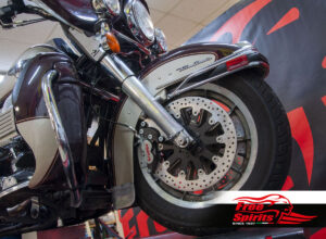 Kit freni maggiorati Brembo 4 pistoni per Harley Davidson Touring 84-99 con dischi 320mm